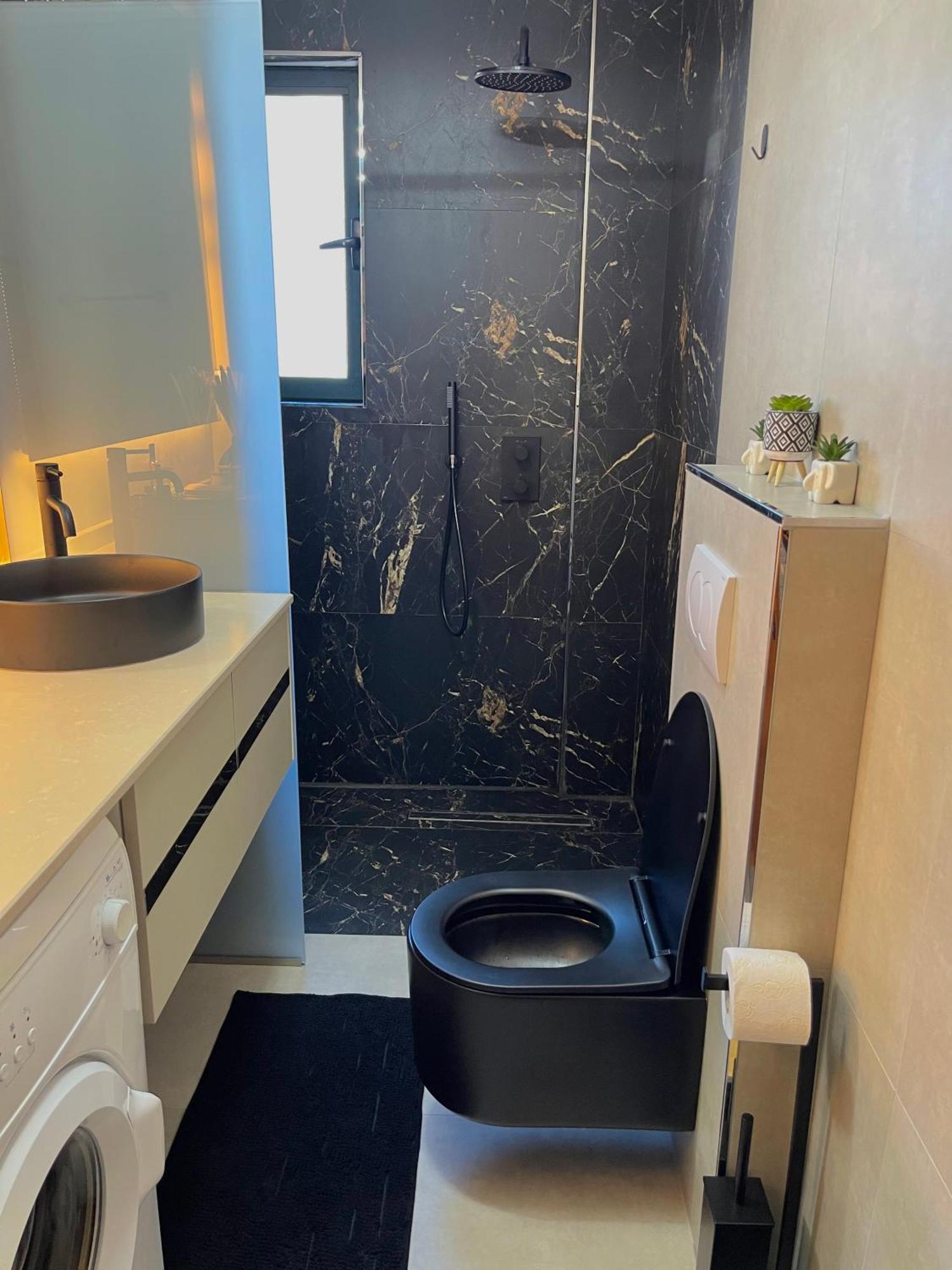 Apartament A&b Golem (Tirana)